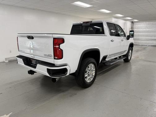 2025 Chevrolet Silverado 2500 High Country