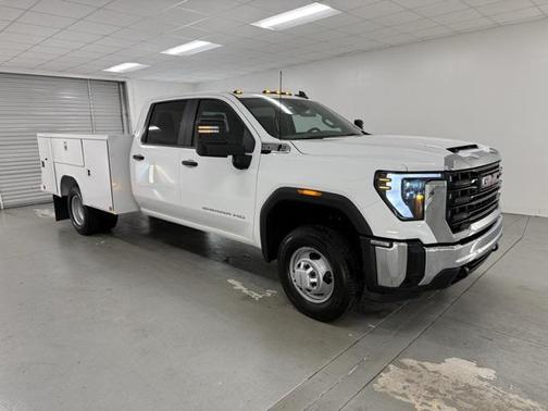 2025 GMC Sierra 3500 Base
