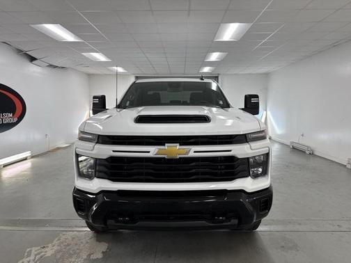 2026 Chevrolet Silverado 2500 Custom