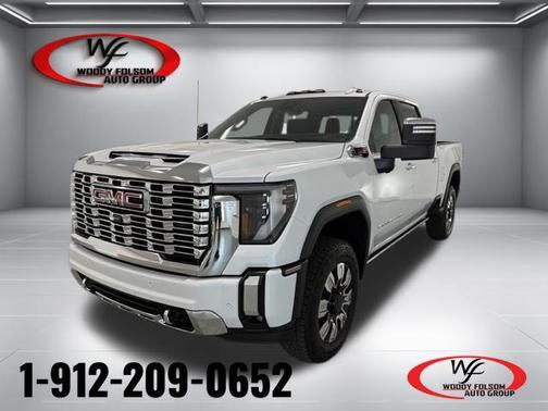 Glacier White Tricoat 2026 GMC Sierra 2500 Denali