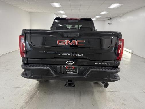 2025 GMC Sierra 2500 Denali