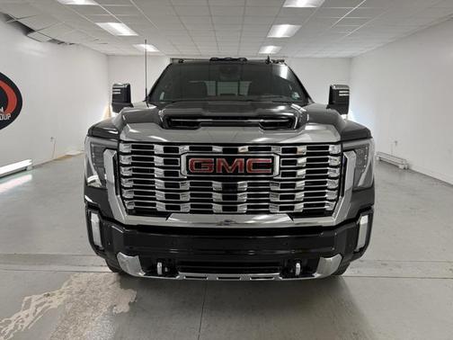 2025 GMC Sierra 2500 Denali