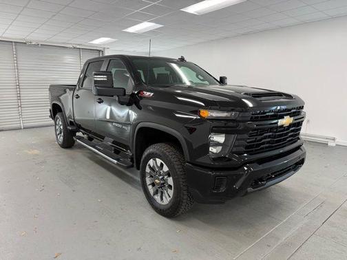 2026 Chevrolet Silverado 2500 Custom