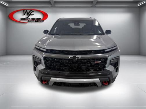 Sterling Gray Metallic 2026 Chevrolet Traverse AWD Z71