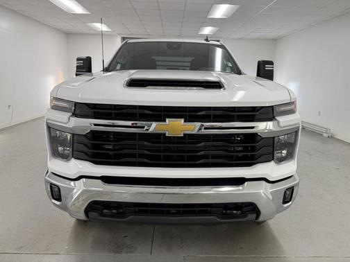 2025 Chevrolet Silverado 3500 LT