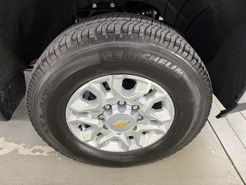 2025 Chevrolet Silverado 3500 LT