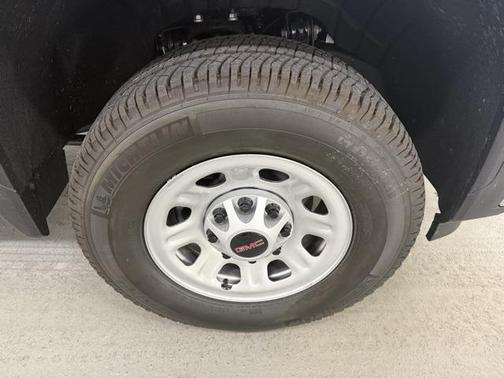 2025 GMC Sierra 3500 Base