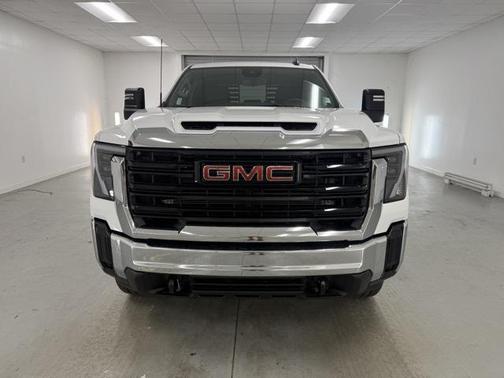 2025 GMC Sierra 3500 Base