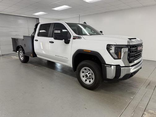2025 GMC Sierra 3500 Base