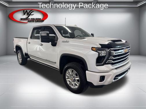 Iridescent Pearl Tricoat 2025 Chevrolet Silverado 2500 High Country