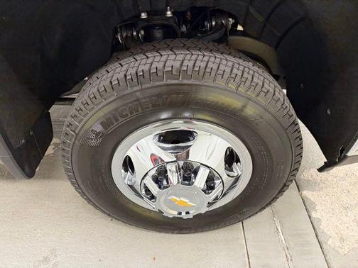 2025 Chevrolet Silverado 3500 LT