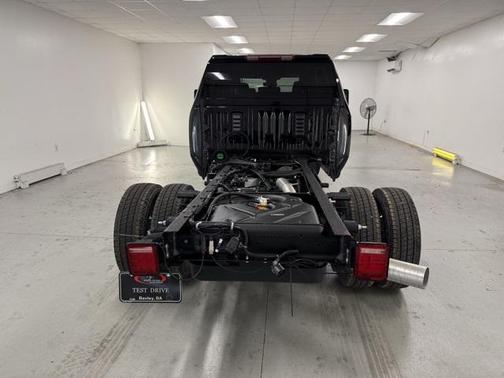 2026 GMC Sierra 3500 SLE