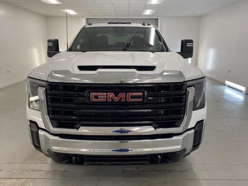 2025 GMC Sierra 3500 Base