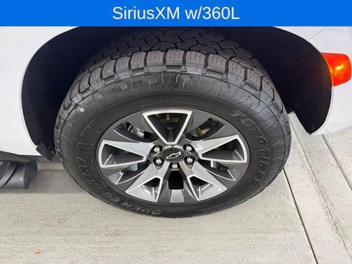 Summit White 2024 Chevrolet Tahoe 4WD Z71