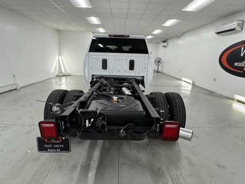 2026 GMC Sierra 3500 SLE