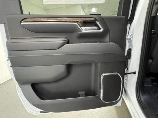 2026 GMC Sierra 3500 SLE