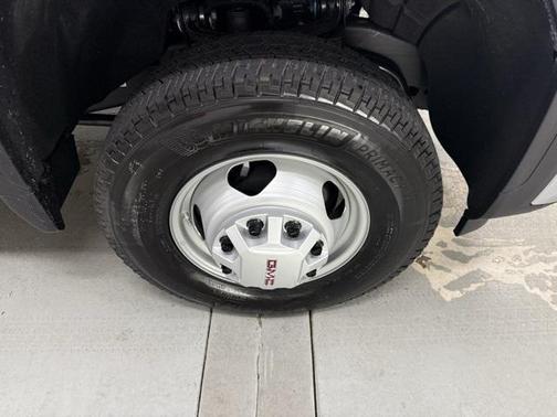 2025 GMC Sierra 3500 Base