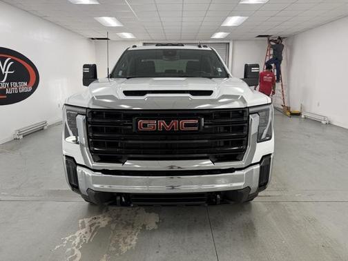2025 GMC Sierra 3500 Base