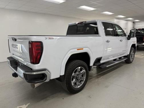 2026 GMC Sierra 2500 SLT