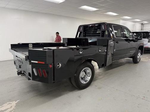 2026 GMC Sierra 3500 SLE