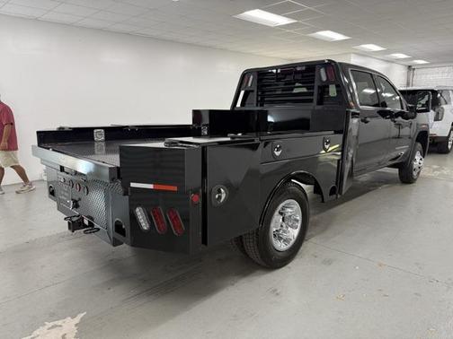 2026 GMC Sierra 3500 SLE