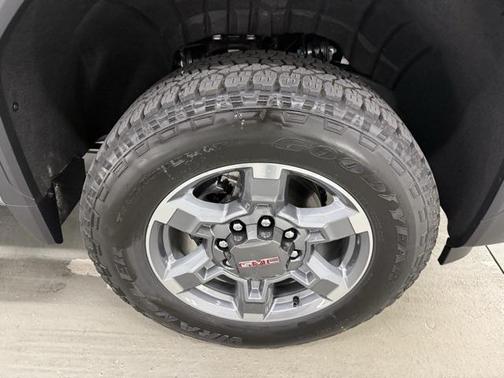 2026 GMC Sierra 2500 SLT