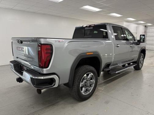 2026 GMC Sierra 2500 SLT