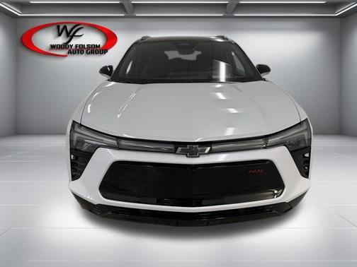 Polar White Tricoat 2026 Chevrolet Blazer RS