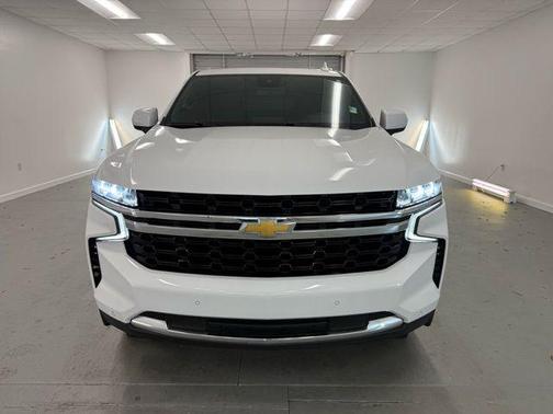 2023 Chevrolet Suburban LS