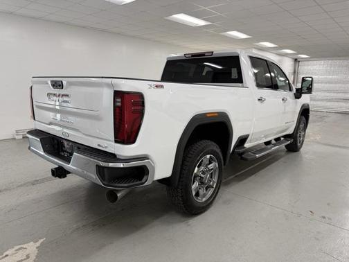 2025 GMC Sierra 2500 SLT