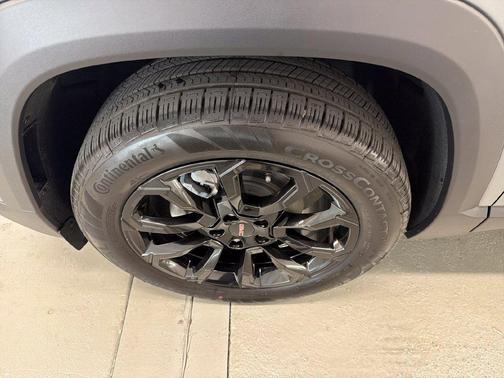 Sterling Metallic 2027 GMC Terrain Elevation, FWD