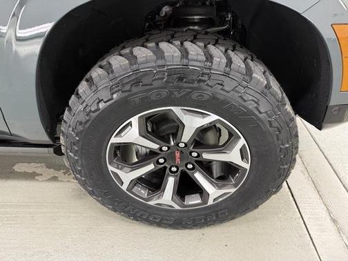 2026 GMC Yukon 4WD AT4 Ultimate