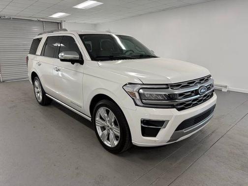 Star White Metallic Tri-Coat 2023 Ford Expedition Platinum