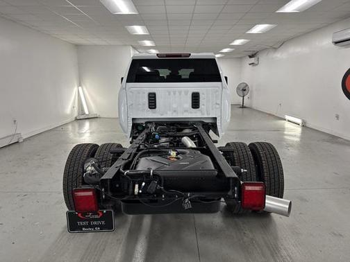 2026 Chevrolet Silverado 3500 LT