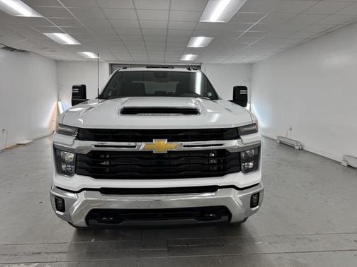 2026 Chevrolet Silverado 3500 LT