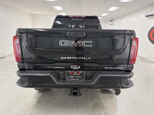 2025 GMC Sierra 2500 Denali Ultimate