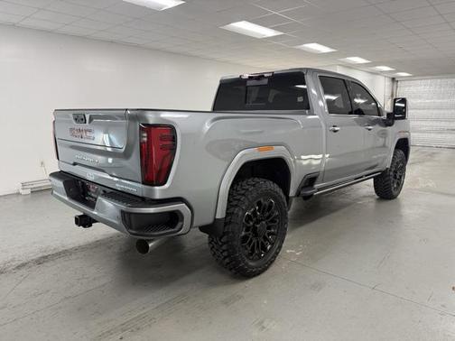 2025 GMC Sierra 2500 Denali