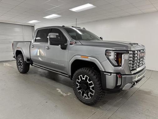 2025 GMC Sierra 2500 Denali