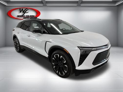 Polar White Tricoat 2026 Chevrolet Blazer RS