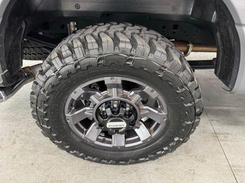 Carbonized Gray Metallic 2024 Ford F-250 Lariat