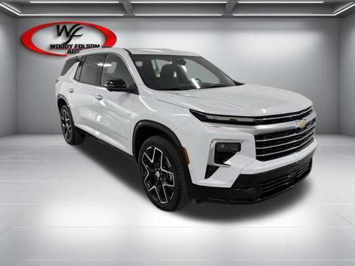 Polar White Tricoat 2026 Chevrolet Traverse High Country