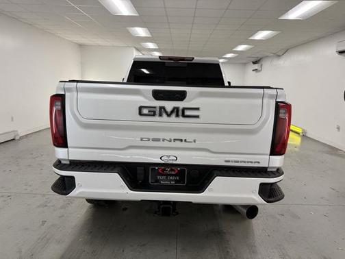 2024 GMC Sierra 2500 Denali Ultimate