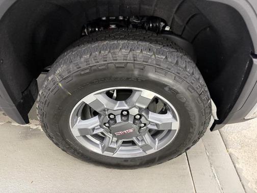 2025 GMC Sierra 2500 SLT