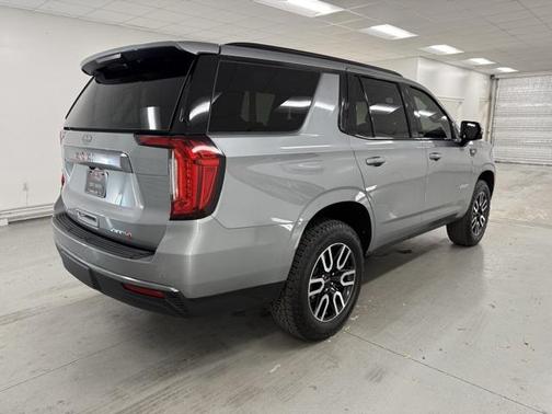 2024 GMC Yukon 4WD AT4