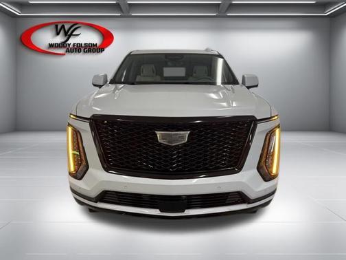 Vibrant White Tricoat 2026 Cadillac Escalade Sport Platinum