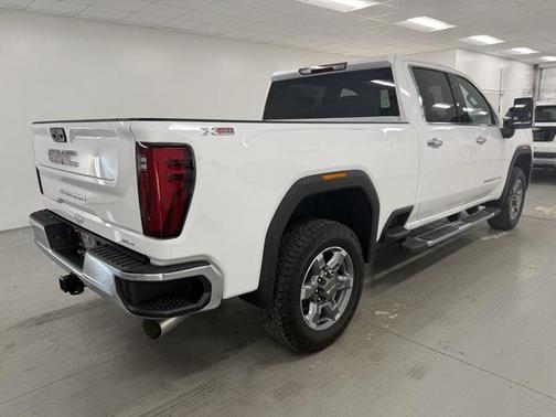 2025 GMC Sierra 2500 SLT