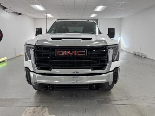 2026 GMC Sierra 2500 Base