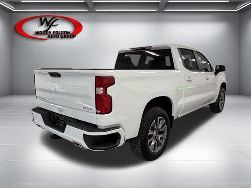 Summit White 2026 Chevrolet Silverado 1500 RST