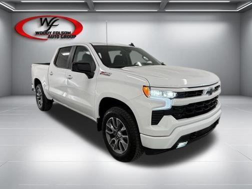 Summit White 2026 Chevrolet Silverado 1500 RST