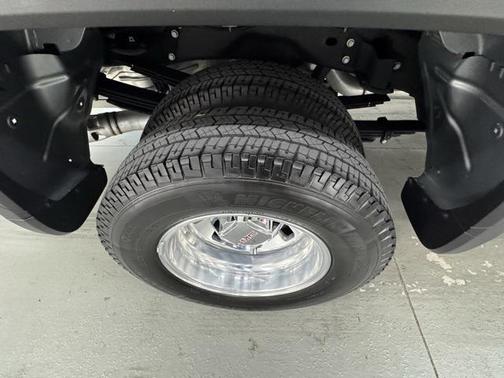 2024 GMC Sierra 3500 SLT